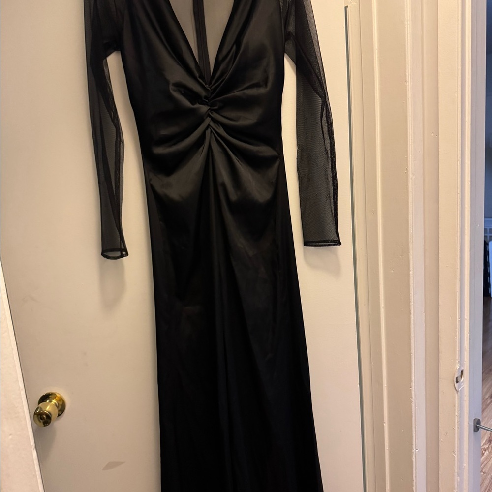 Elegant Black Long Sleeve Dress